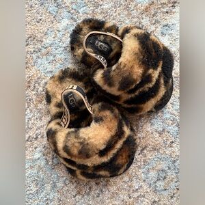 UGG Fuzzy leopard Print Slippers